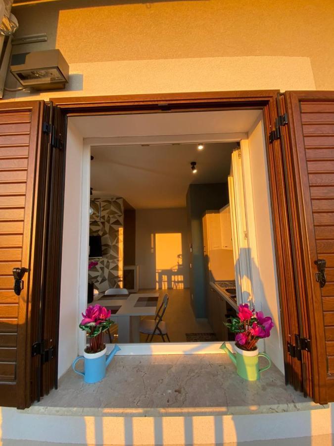 Viole Di Mare Guest House Сан-Леоне Экстерьер фото